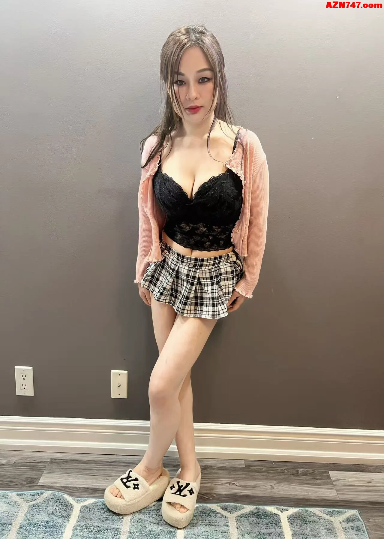 新人苏苏24小时 大胸香港美女 腰细腿长 性感妩媚 02